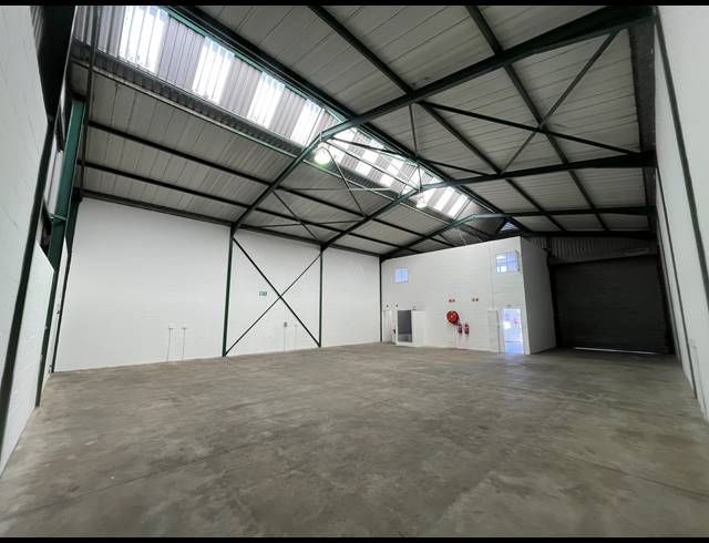 330M² WAREHOUSE TO LET IN KILLARNEY GARDENS